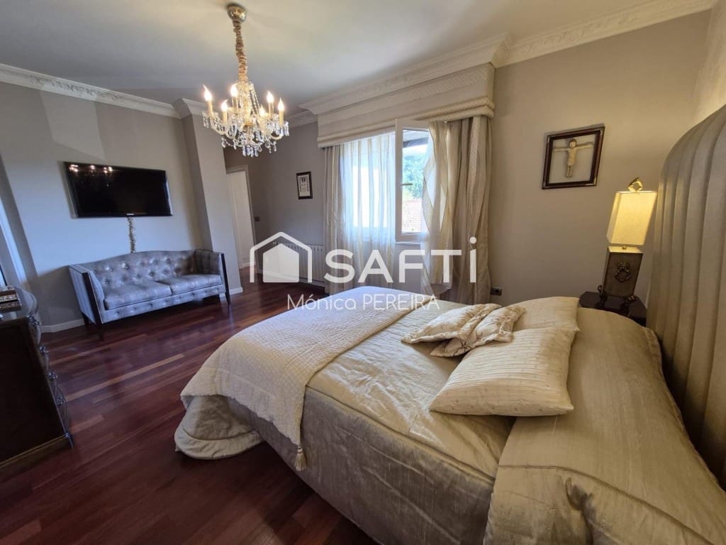 4 soverom Villa til salgs i Nigran med garasje - € 780 000 (Ref: 9439973)