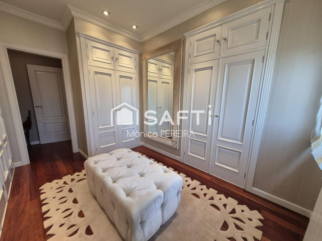 4 soverom Villa til salgs i Nigran med garasje - € 780 000 (Ref: 9439973)