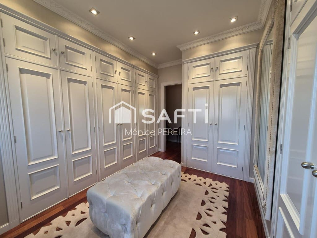 4 soverom Villa til salgs i Nigran med garasje - € 780 000 (Ref: 9439973)