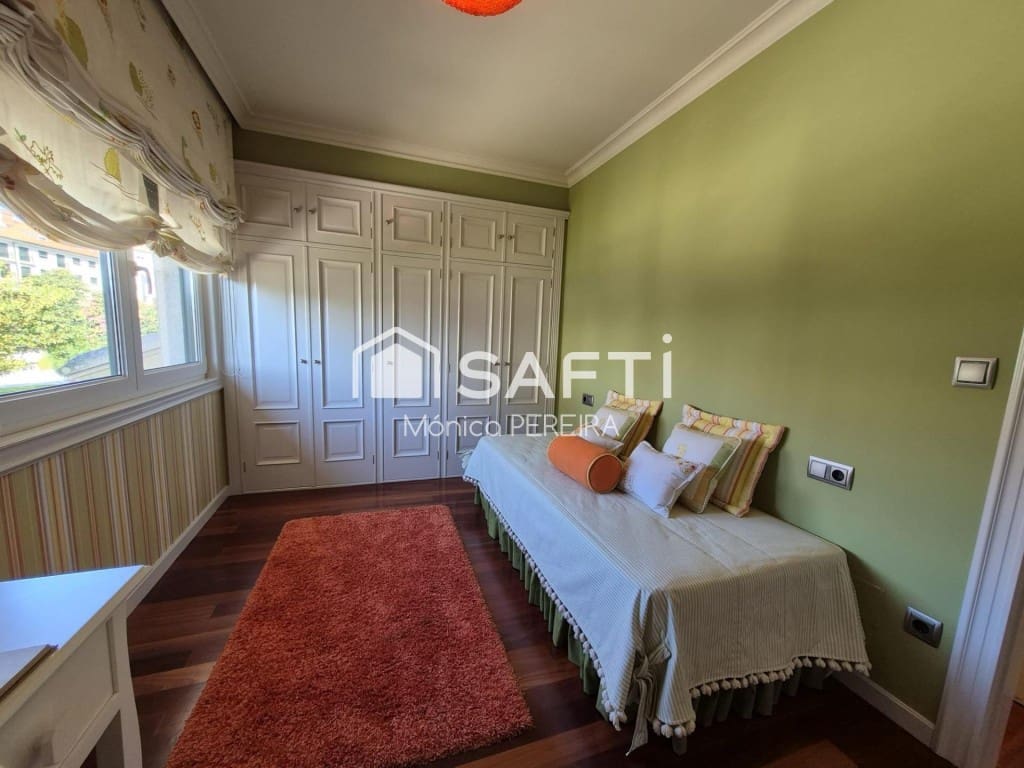 4 soverom Villa til salgs i Nigran med garasje - € 780 000 (Ref: 9439973)