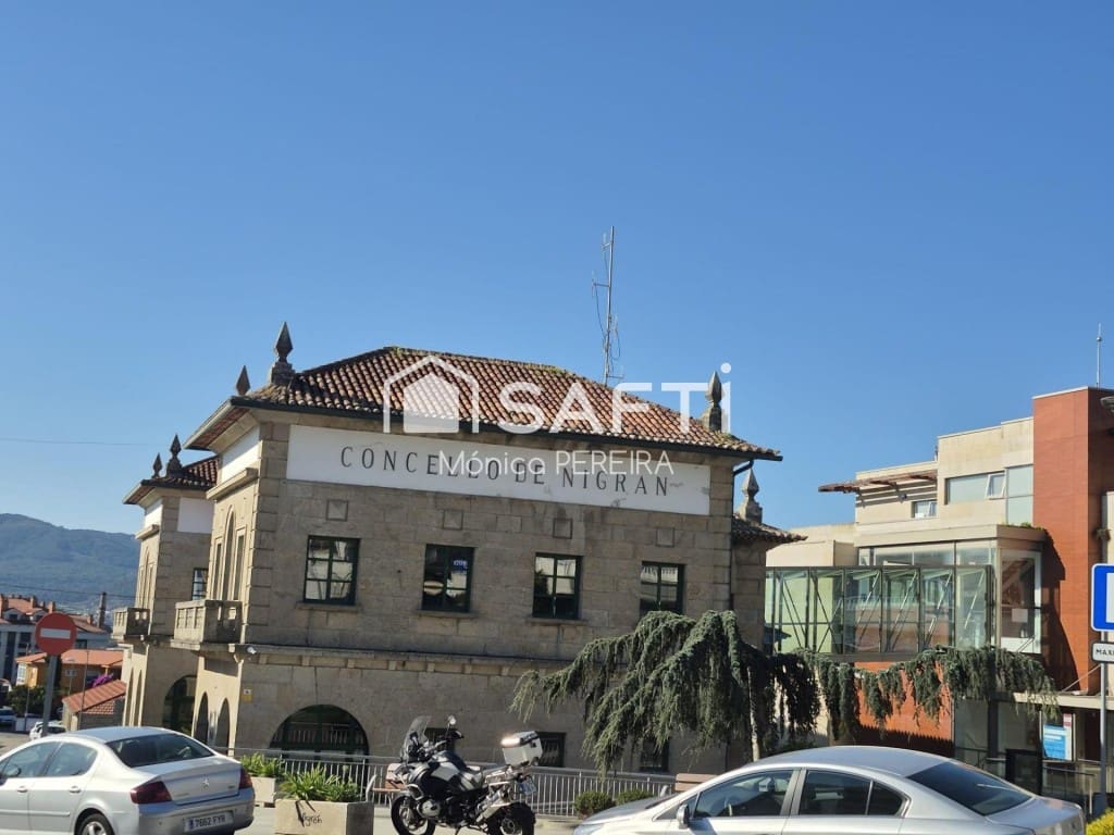 4 soverom Villa til salgs i Nigran med garasje - € 780 000 (Ref: 9439973)