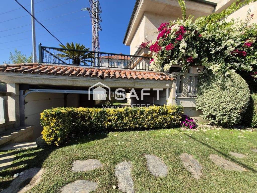 4 soverom Villa til salgs i Nigran med garasje - € 780 000 (Ref: 9439973)