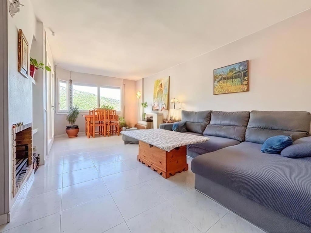 4 sovrum Radhus till salu i Teia - 595 000 € (Ref: 9439974)