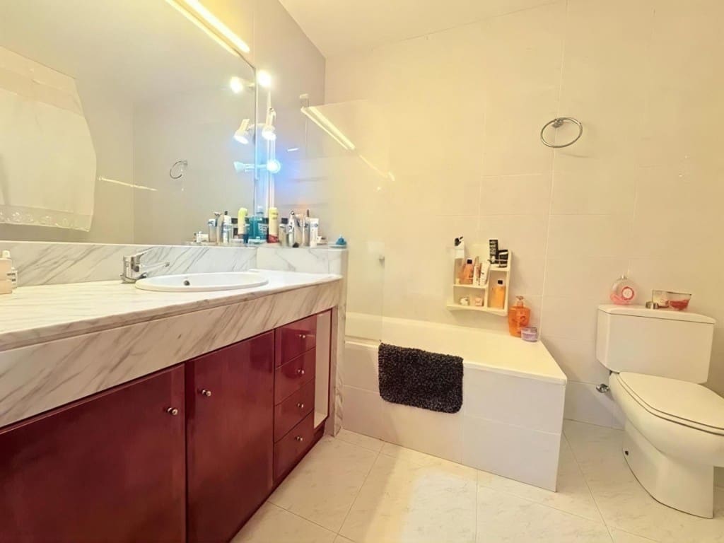 4 sovrum Radhus till salu i Teia - 595 000 € (Ref: 9439974)