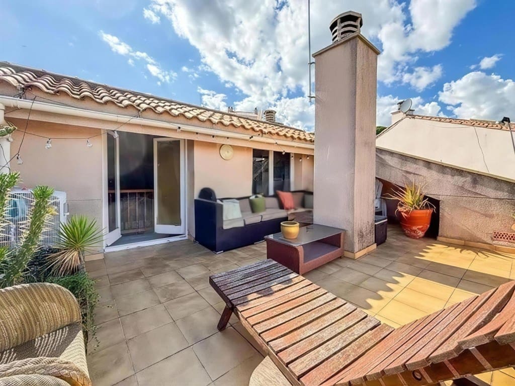 4 sovrum Radhus till salu i Teia - 595 000 € (Ref: 9439974)