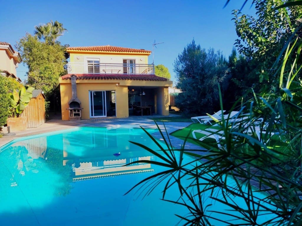 Chalet de 6 habitaciones en Riba-roja de Túria en venta con piscina - 516.000 € (Ref: 9443174)