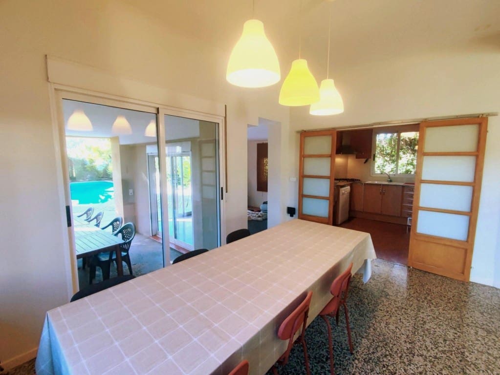 Chalet de 6 habitaciones en Riba-roja de Túria en venta con piscina - 516.000 € (Ref: 9443174)