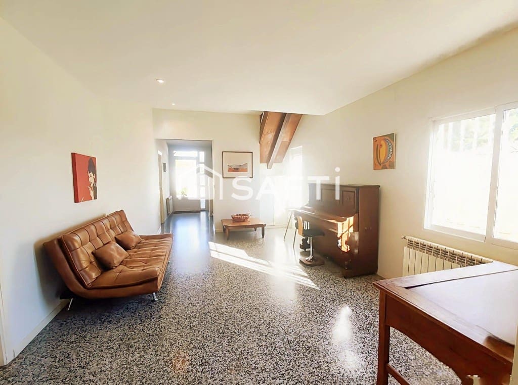 Chalet de 6 habitaciones en Riba-roja de Túria en venta con piscina - 516.000 € (Ref: 9443174)