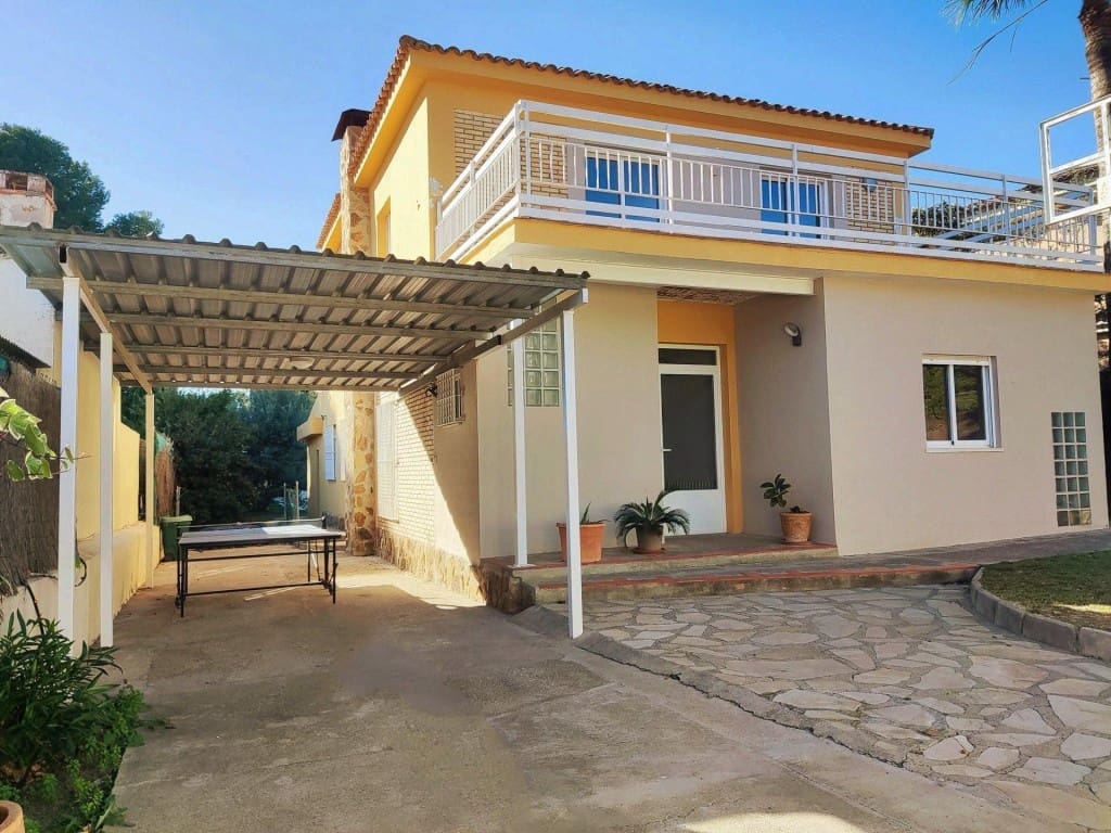 Chalet de 6 habitaciones en Riba-roja de Túria en venta con piscina - 516.000 € (Ref: 9443174)