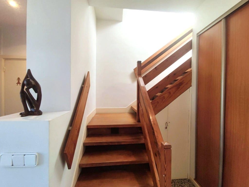 Chalet de 6 habitaciones en Riba-roja de Túria en venta con piscina - 516.000 € (Ref: 9443174)