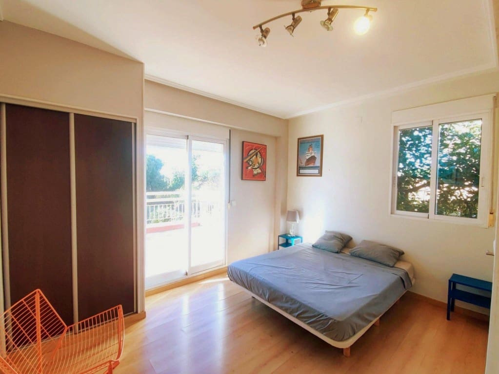 Chalet de 6 habitaciones en Riba-roja de Túria en venta con piscina - 516.000 € (Ref: 9443174)