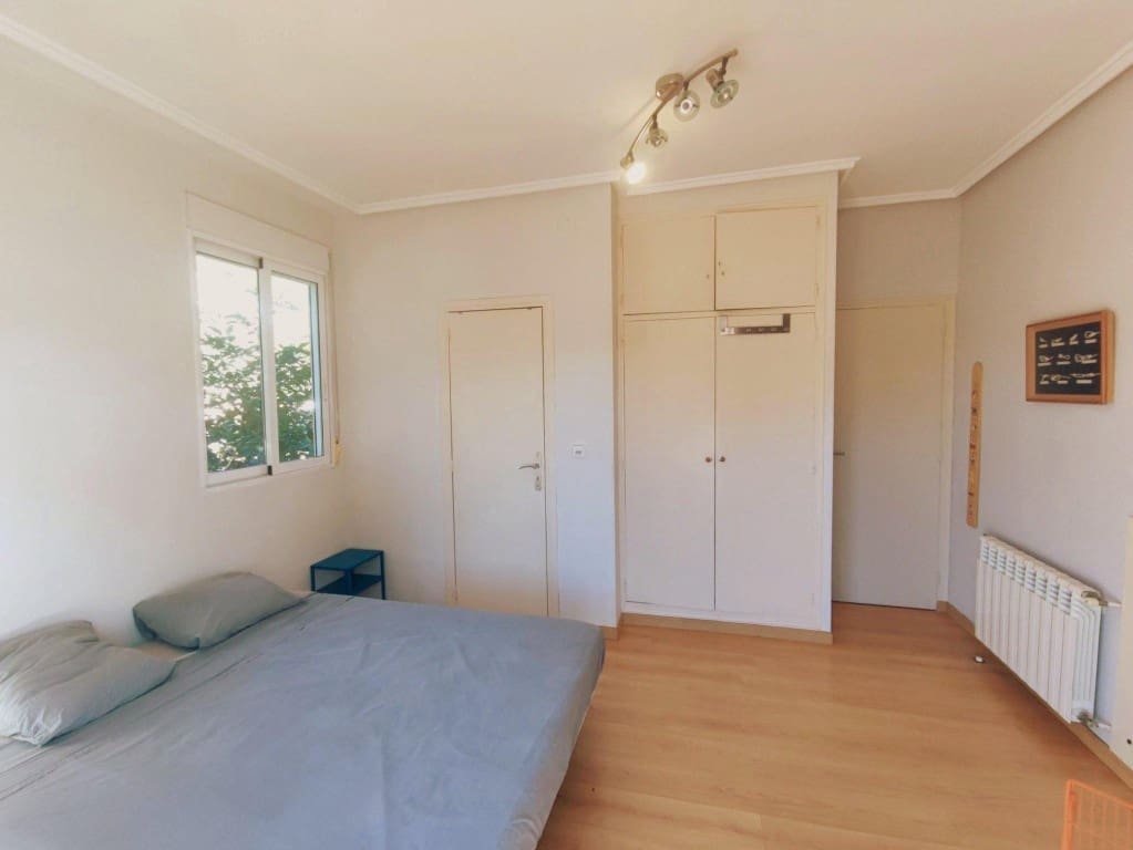 Chalet de 6 habitaciones en Riba-roja de Túria en venta con piscina - 516.000 € (Ref: 9443174)