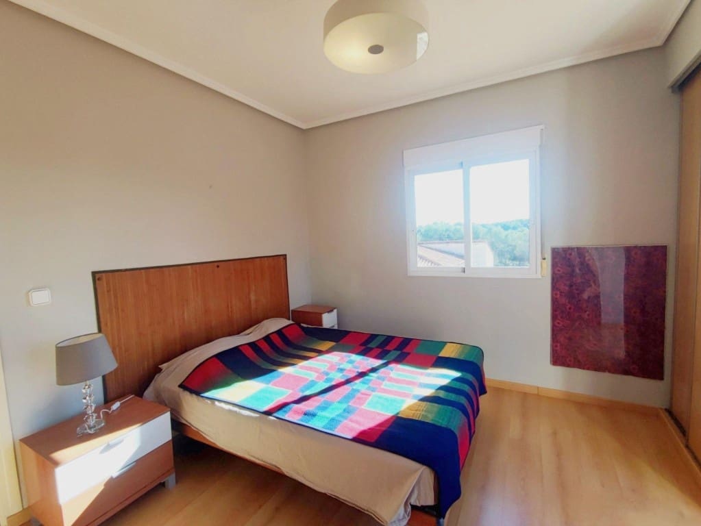 Chalet de 6 habitaciones en Riba-roja de Túria en venta con piscina - 516.000 € (Ref: 9443174)