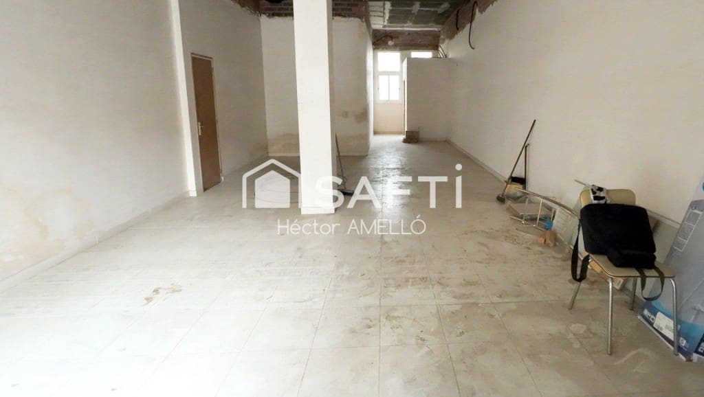 Commercial for sale in Figueres - € 41,000 (Ref: 9443181)