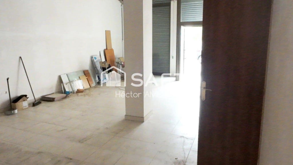 Commercial for sale in Figueres - € 41,000 (Ref: 9443181)
