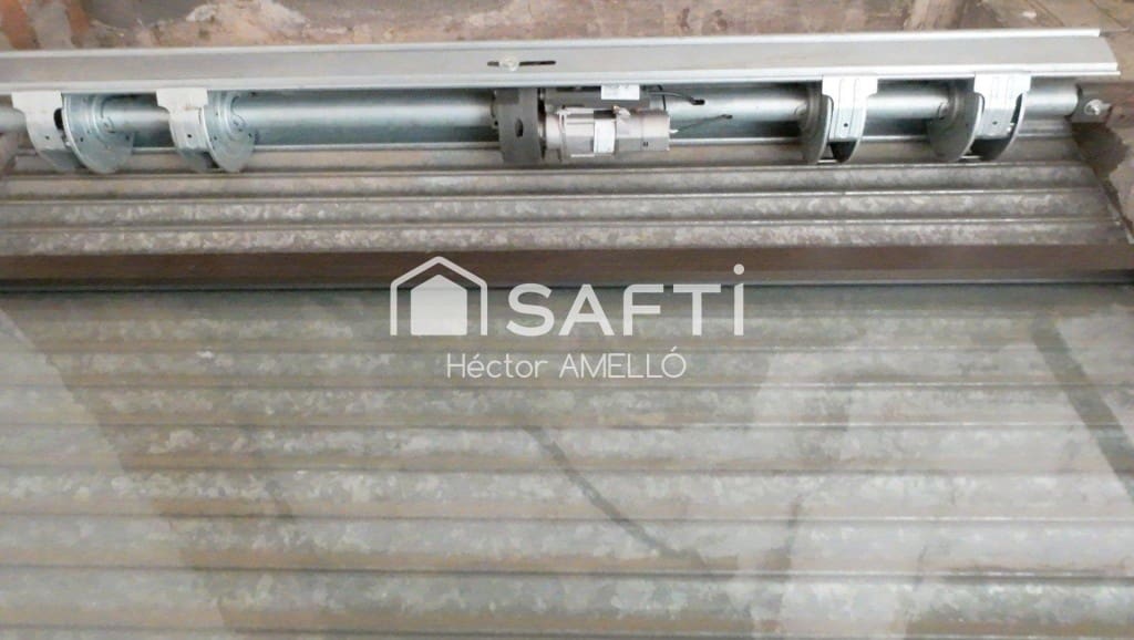 Commercial for sale in Figueres - € 41,000 (Ref: 9443181)