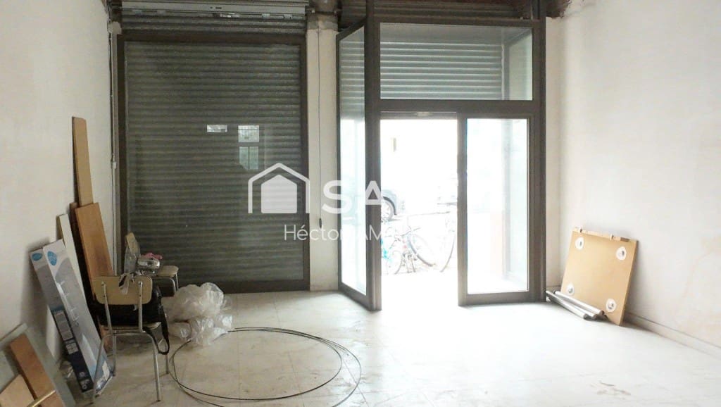Commercial for sale in Figueres - € 41,000 (Ref: 9443181)
