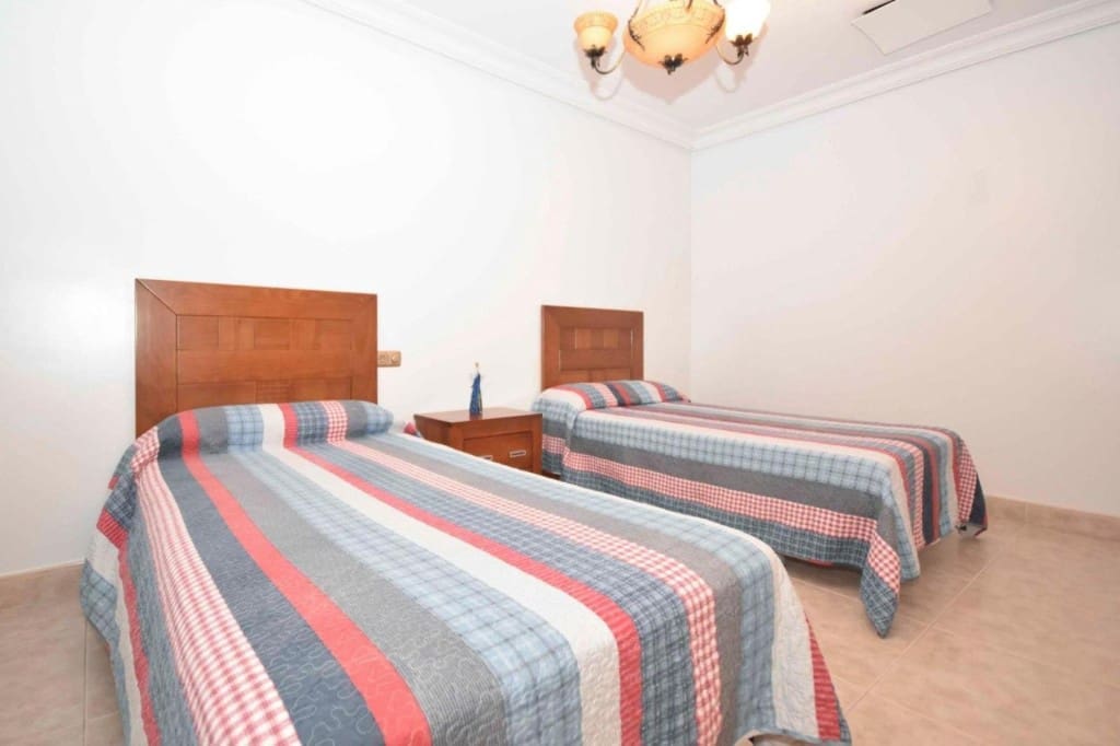 7 makuuhuone Huvila myytävänä paikassa Callosa de Segura mukana uima-altaan 
autotalli - 530 000 € (Ref: 9446208)