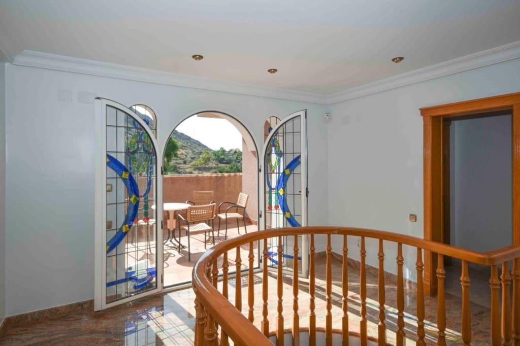 7 makuuhuone Huvila myytävänä paikassa Callosa de Segura mukana uima-altaan 
autotalli - 530 000 € (Ref: 9446208)