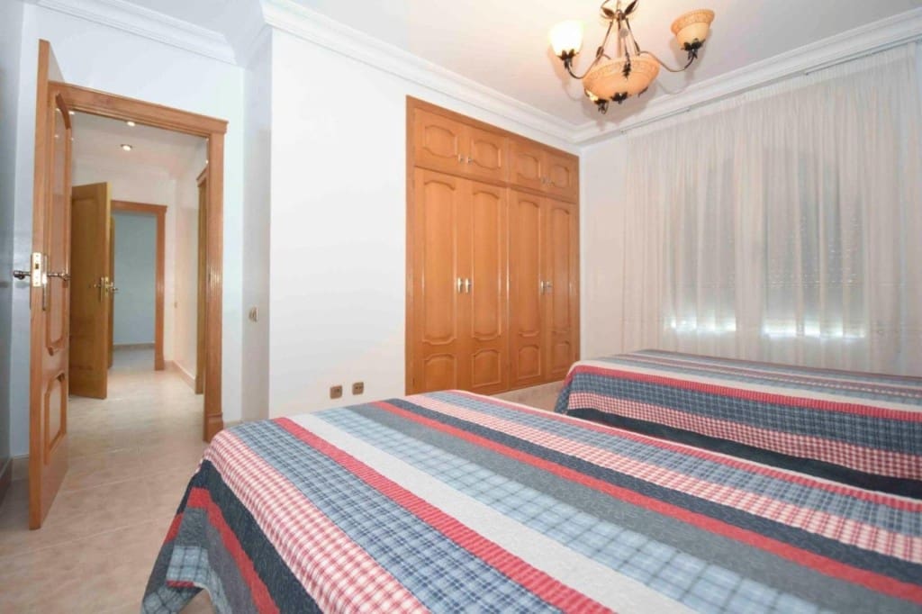 7 makuuhuone Huvila myytävänä paikassa Callosa de Segura mukana uima-altaan 
autotalli - 530 000 € (Ref: 9446208)