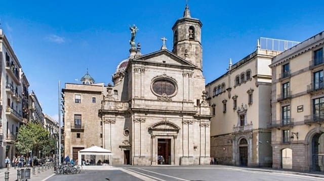 5 quarto Apartamento para venda em El Barri Gòtic, Barcelona cidade - 675 000 € (Ref: 9446210)