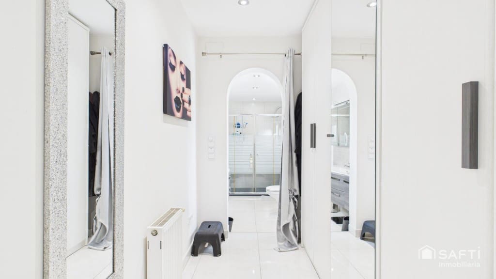 3 sypialnia Willa na sprzedaż w Empuriabrava z basenem garażem - 890 000 € (Ref: 9446211)