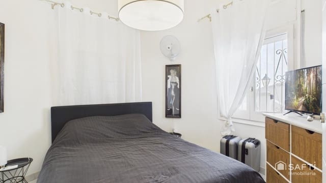 3 sypialnia Willa na sprzedaż w Empuriabrava, Castelló d'Empúries z basenem garażem - 890 000 € (Ref: 9446211)