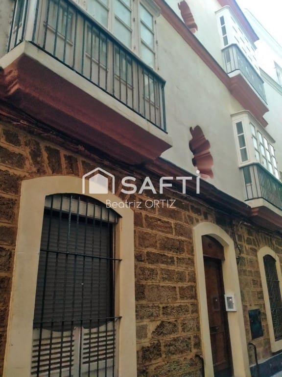 2 soveværelse Lejlighed til salg i Cadiz by - € 210.000 (Ref: 9446212)