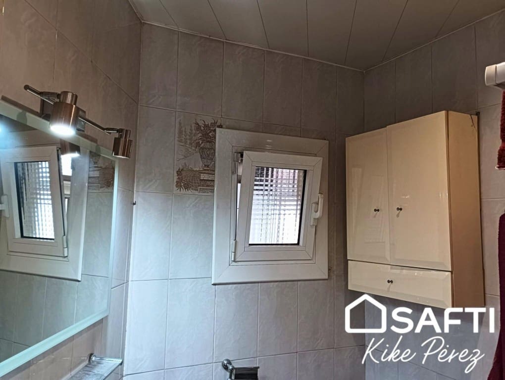 3 soveværelse Lejlighed til salg i Sant Andreu de la Barca - € 175.000 (Ref: 9446214)