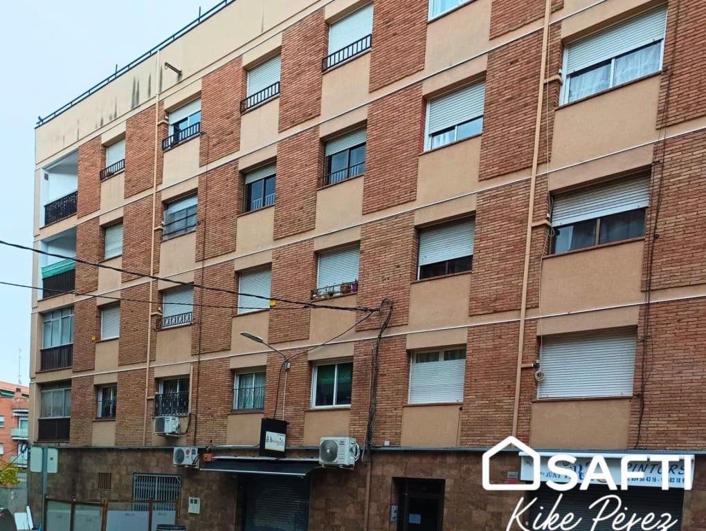 3 soveværelse Lejlighed til salg i Sant Andreu de la Barca - € 175.000 (Ref: 9446214)