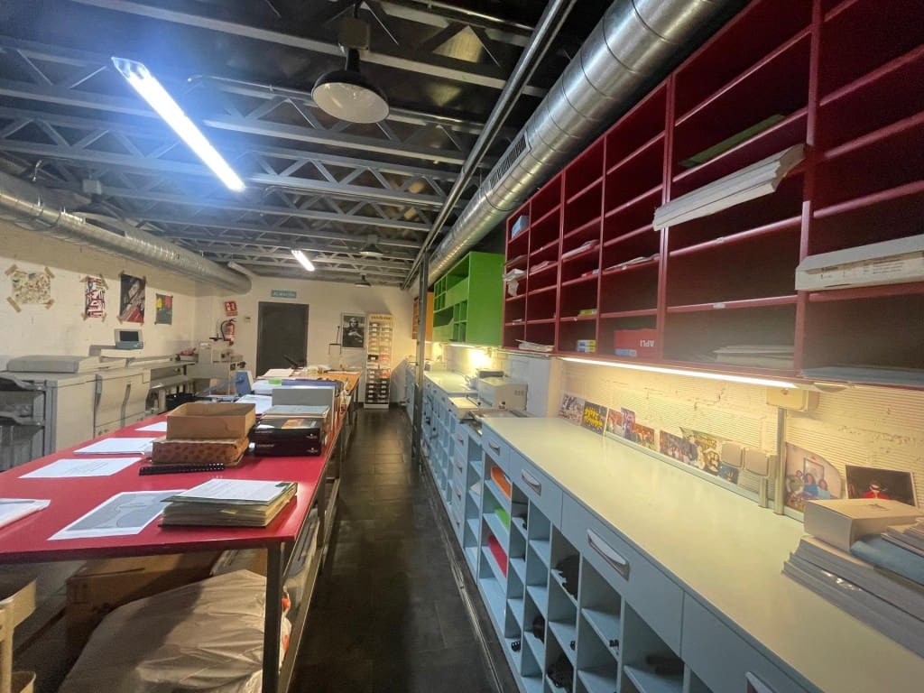 Kommersiell til salgs i Ponferrada - € 250 000 (Ref: 9446217)