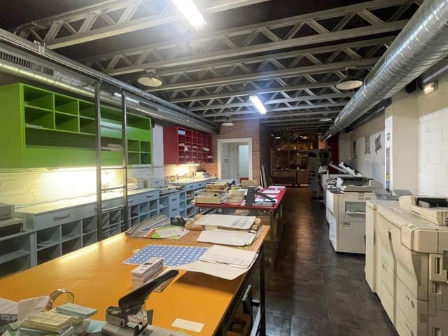 Local Commercial à vendre à Ponferrada - 250 000 € (Ref: 9446217)