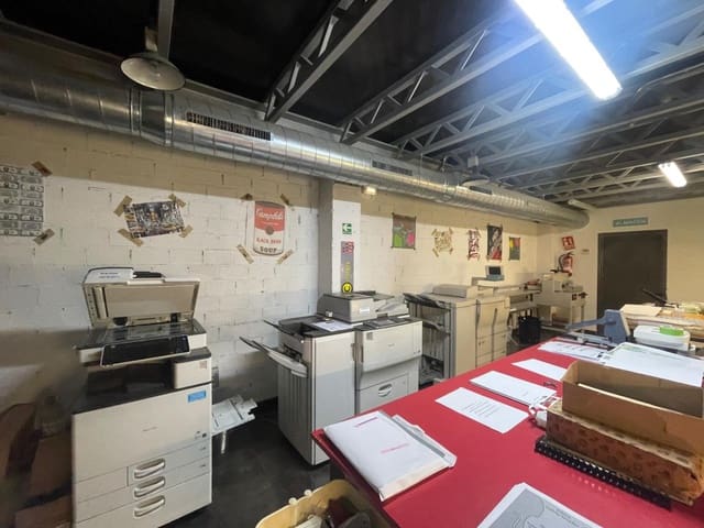 Local Commercial à vendre à Ponferrada - 250 000 € (Ref: 9446217)