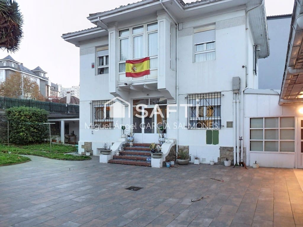 3 soverom Villa til salgs i Santander - € 3 600 000 (Ref: 9448703)