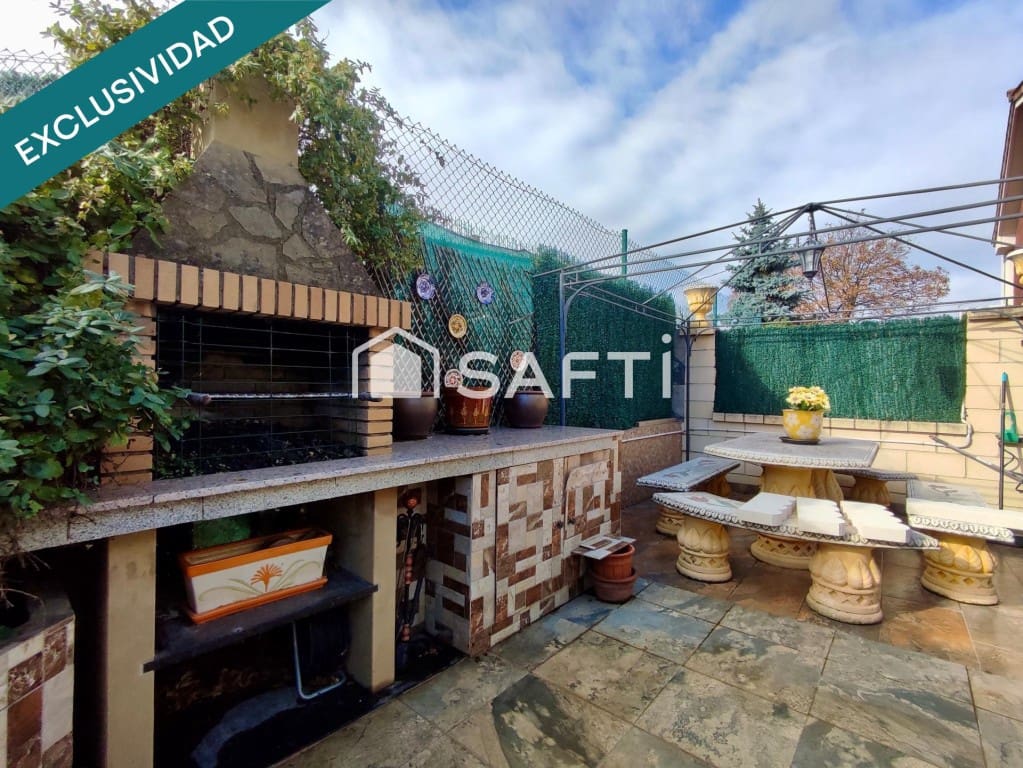 3 soveværelse Rækkehus til salg i Anguciana med swimmingpool garage - € 247.500 (Ref: 9448705)