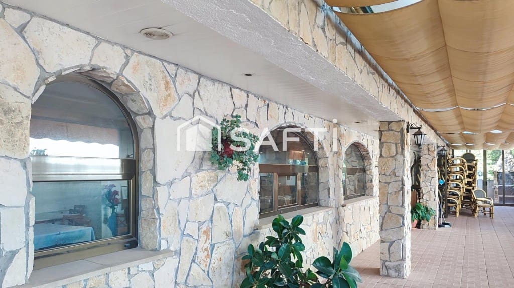 Local Commercial à vendre à Calvia avec garage - 554 000 € (Ref: 9448708)