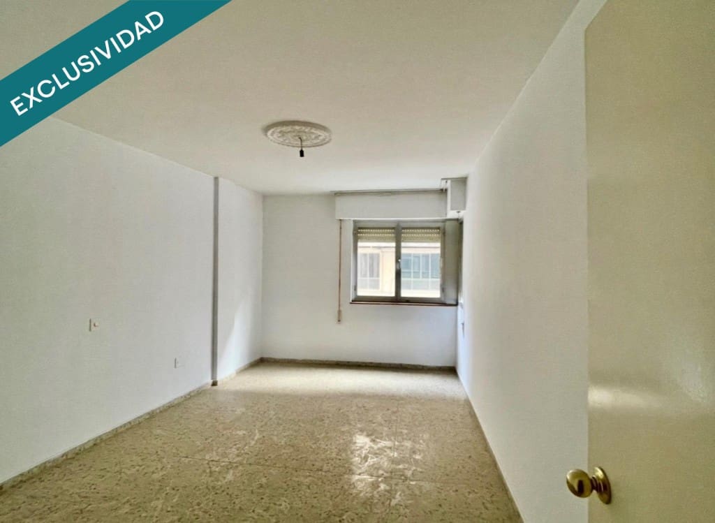 4 makuuhuone Huoneisto myytävänä paikassa Ponferrada - 73 000 € (Ref: 9448709)