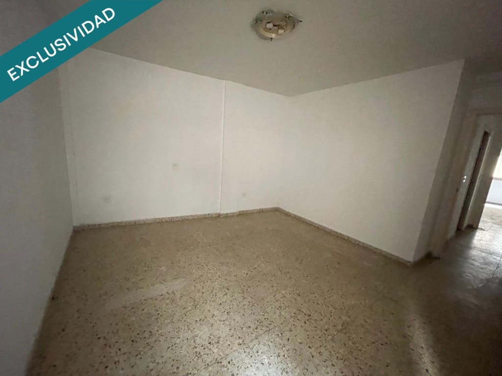 4 makuuhuone Huoneisto myytävänä paikassa Ponferrada - 73 000 € (Ref: 9448709)