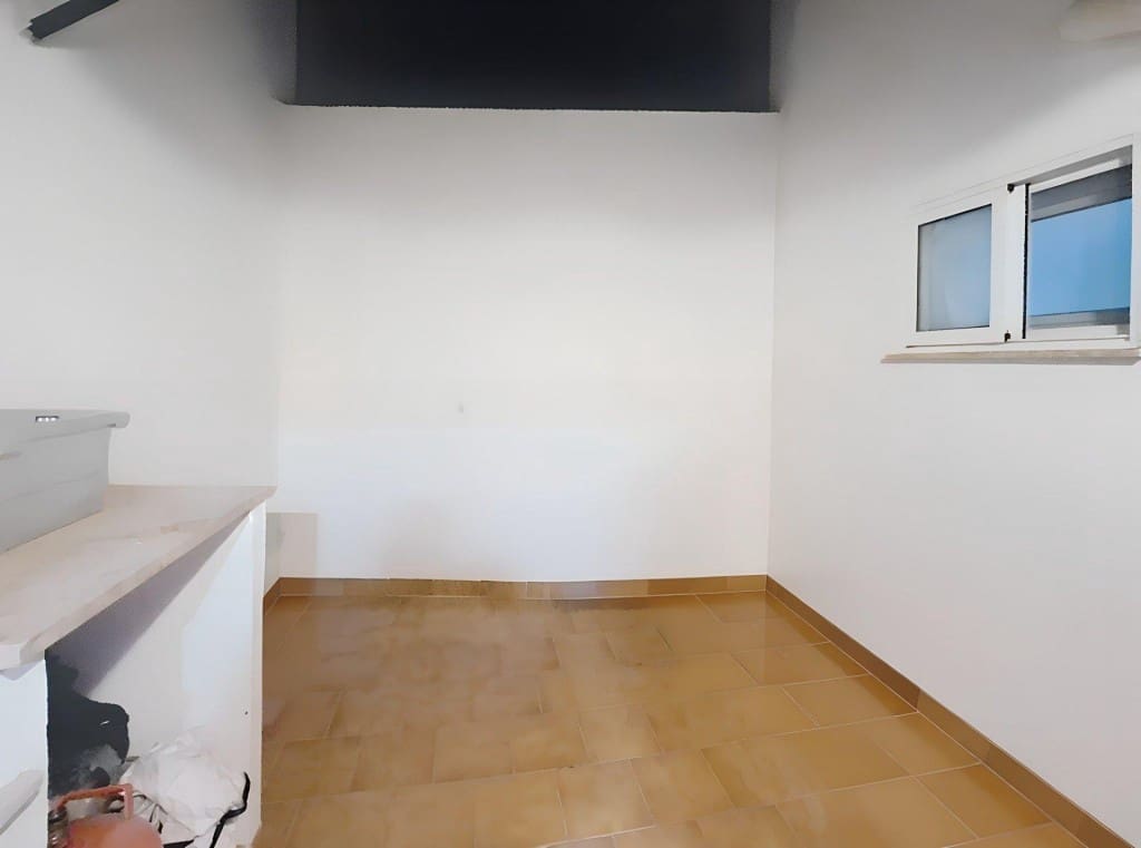 4 soverom Rekkehus til salgs i Llanera de Ranes med garasje - € 165 000 (Ref: 9450969)