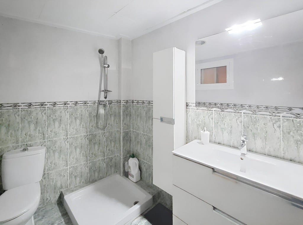 4 soverom Rekkehus til salgs i Llanera de Ranes med garasje - € 165 000 (Ref: 9450969)