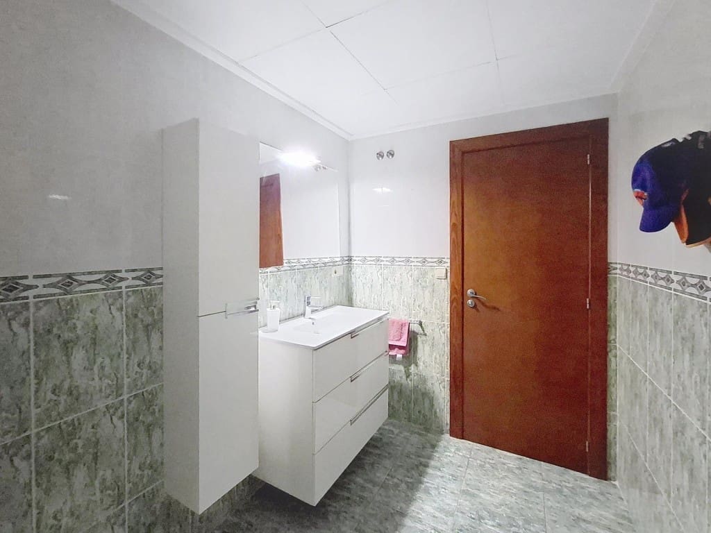 4 soverom Rekkehus til salgs i Llanera de Ranes med garasje - € 165 000 (Ref: 9450969)