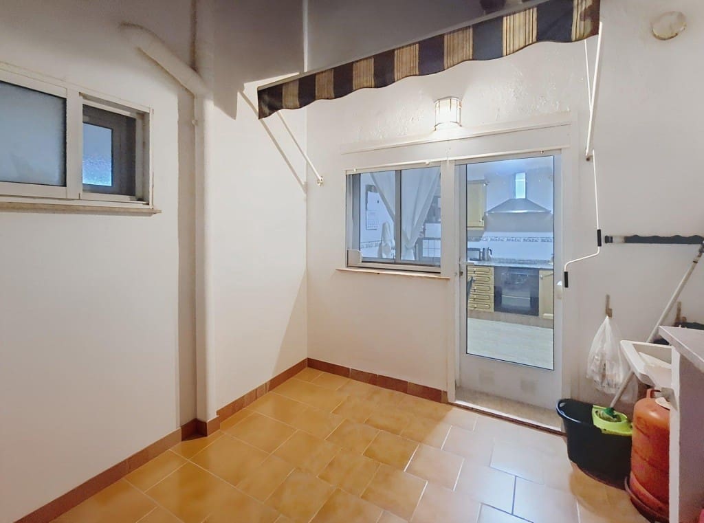 4 soverom Rekkehus til salgs i Llanera de Ranes med garasje - € 165 000 (Ref: 9450969)