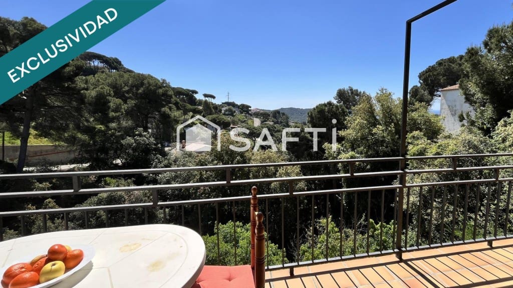 3 chambre Villa/Maison à vendre à Sant Cebria de Vallalta avec garage - 250 000 € (Ref: 9450970)