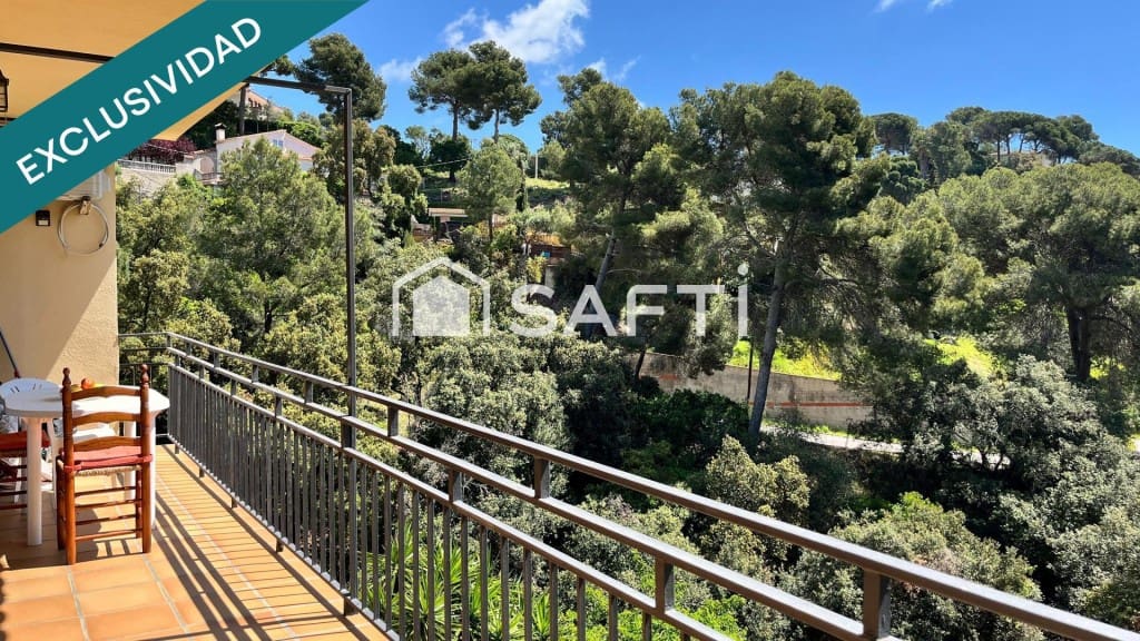 3 chambre Villa/Maison à vendre à Sant Cebria de Vallalta avec garage - 250 000 € (Ref: 9450970)