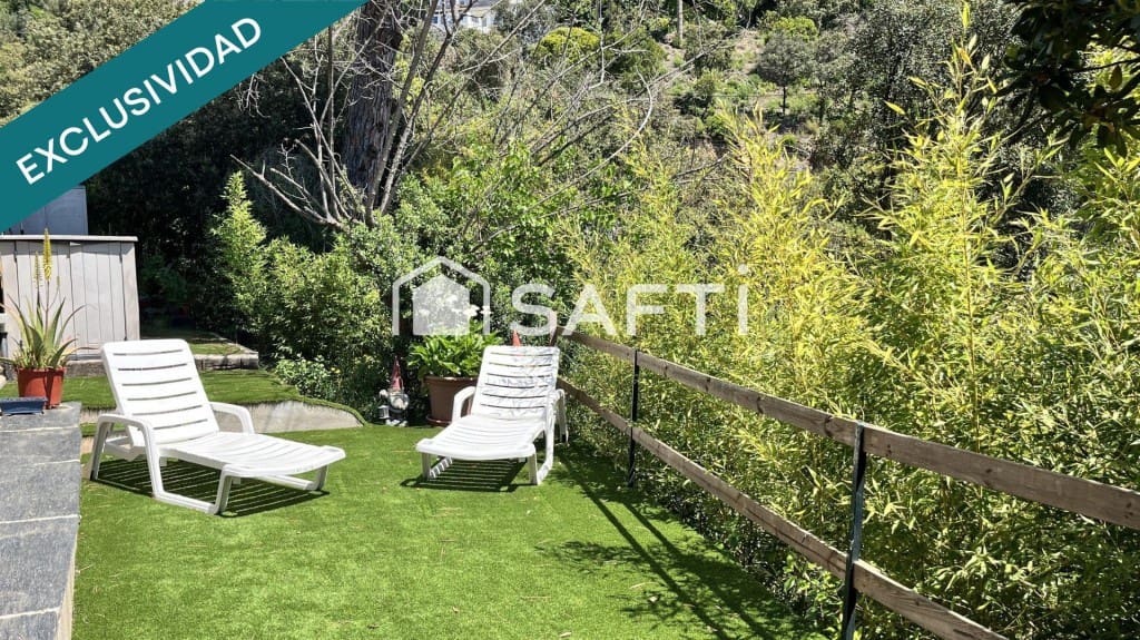 3 chambre Villa/Maison à vendre à Sant Cebria de Vallalta avec garage - 250 000 € (Ref: 9450970)