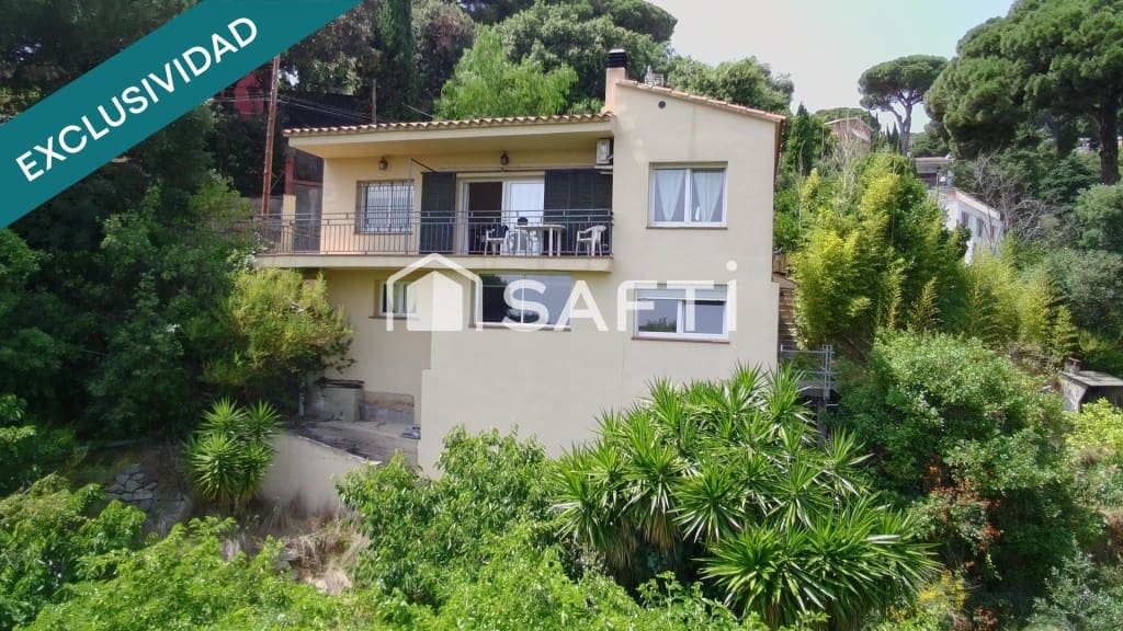 3 chambre Villa/Maison à vendre à Sant Cebria de Vallalta avec garage - 250 000 € (Ref: 9450970)