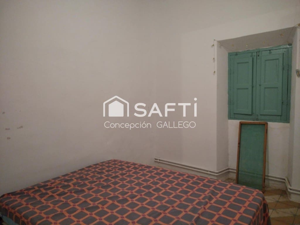 Chalet de 4 habitaciones en Alcázar de San Juan en venta con garaje - 115.000 € (Ref: 9450971)