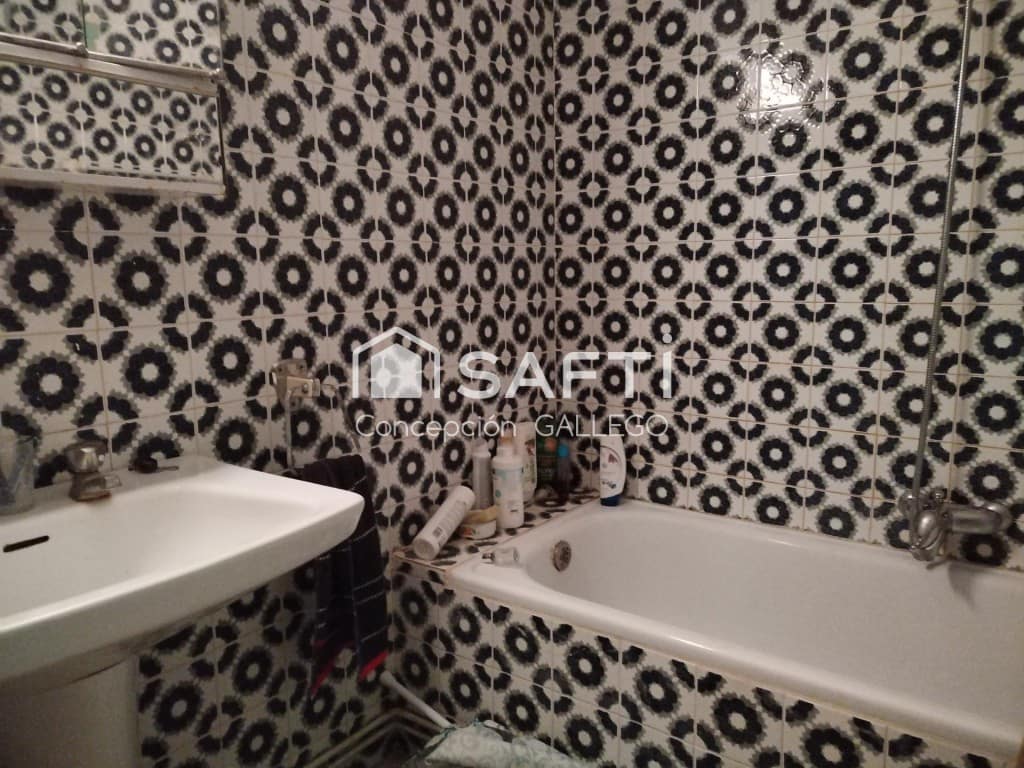 Chalet de 4 habitaciones en Alcázar de San Juan en venta con garaje - 115.000 € (Ref: 9450971)