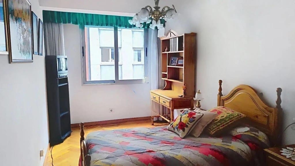 3 Zimmer Apartment zu vermieten in Santiago de Compostela - 900 € (Ref: 9450974)