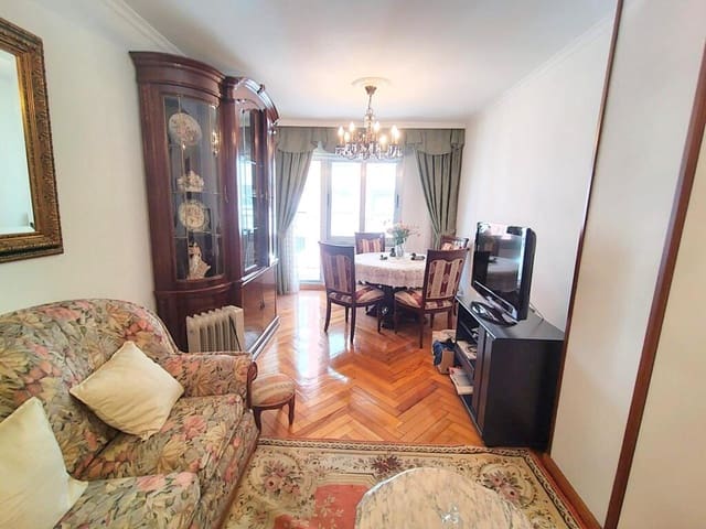 3 makuuhuone Huoneisto vuokrattavana paikassa Santiago de Compostela - 900 € (Ref: 9450974)